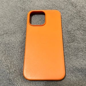 Official Apple iPhone 14 pro max leather case MAGSAFE - orange